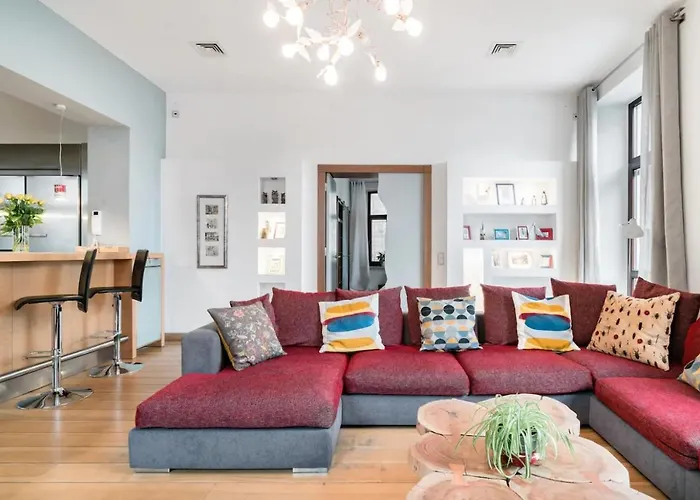 Luxury Three-Bedroom Apartment